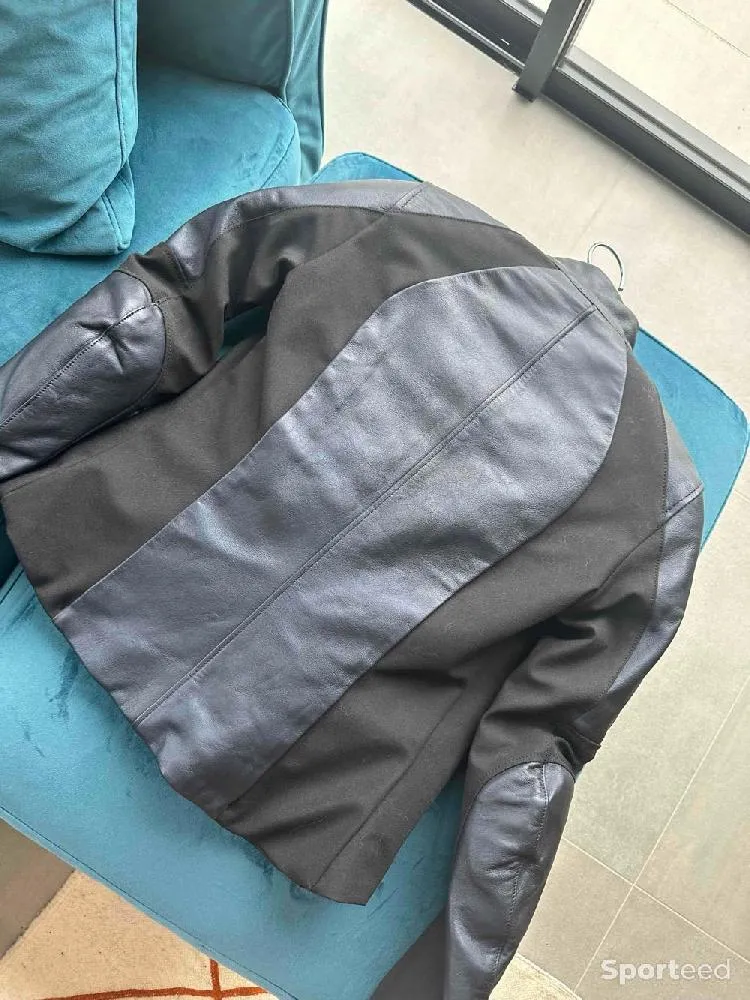 Femme Stella Vika V2 Leather Veste taille 40 neuf Ajouté le : 24/03/2024