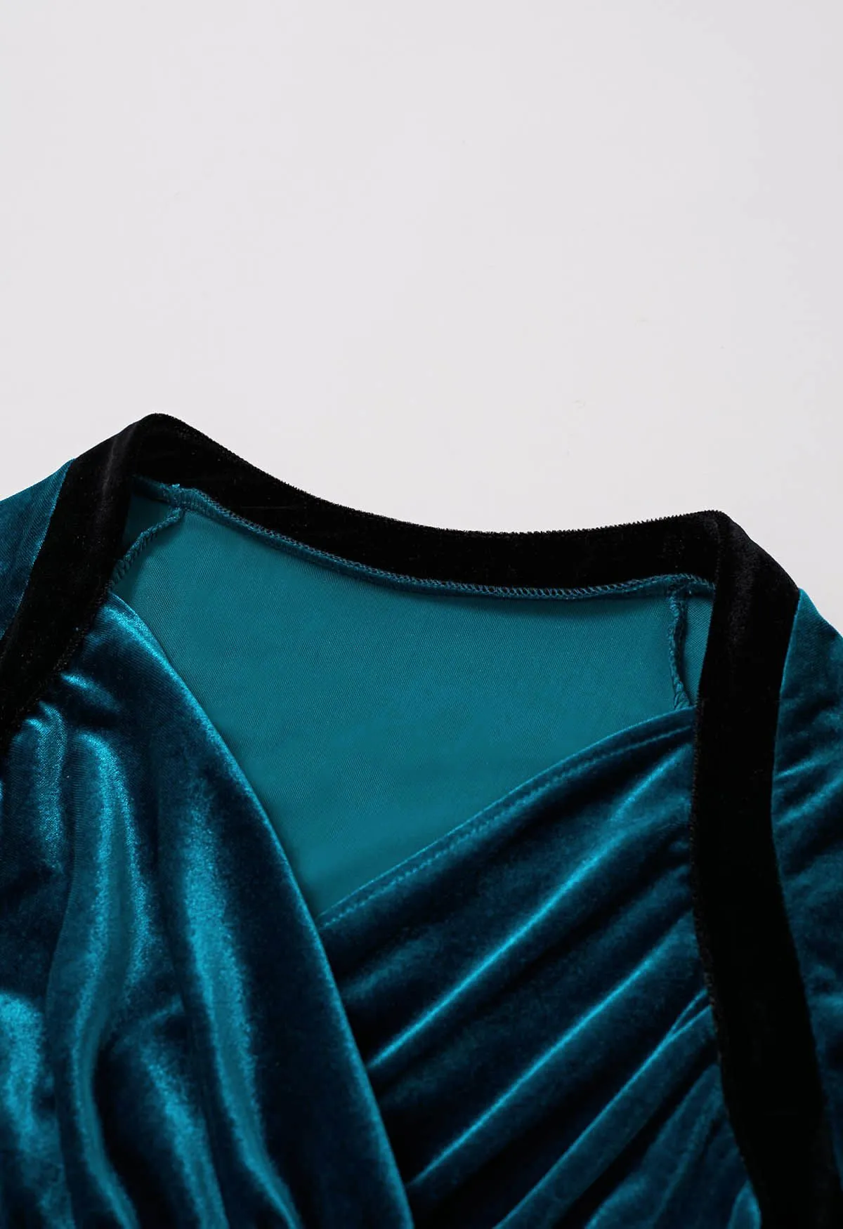 Haut en velours doux à col surplis, bleu sarcelle