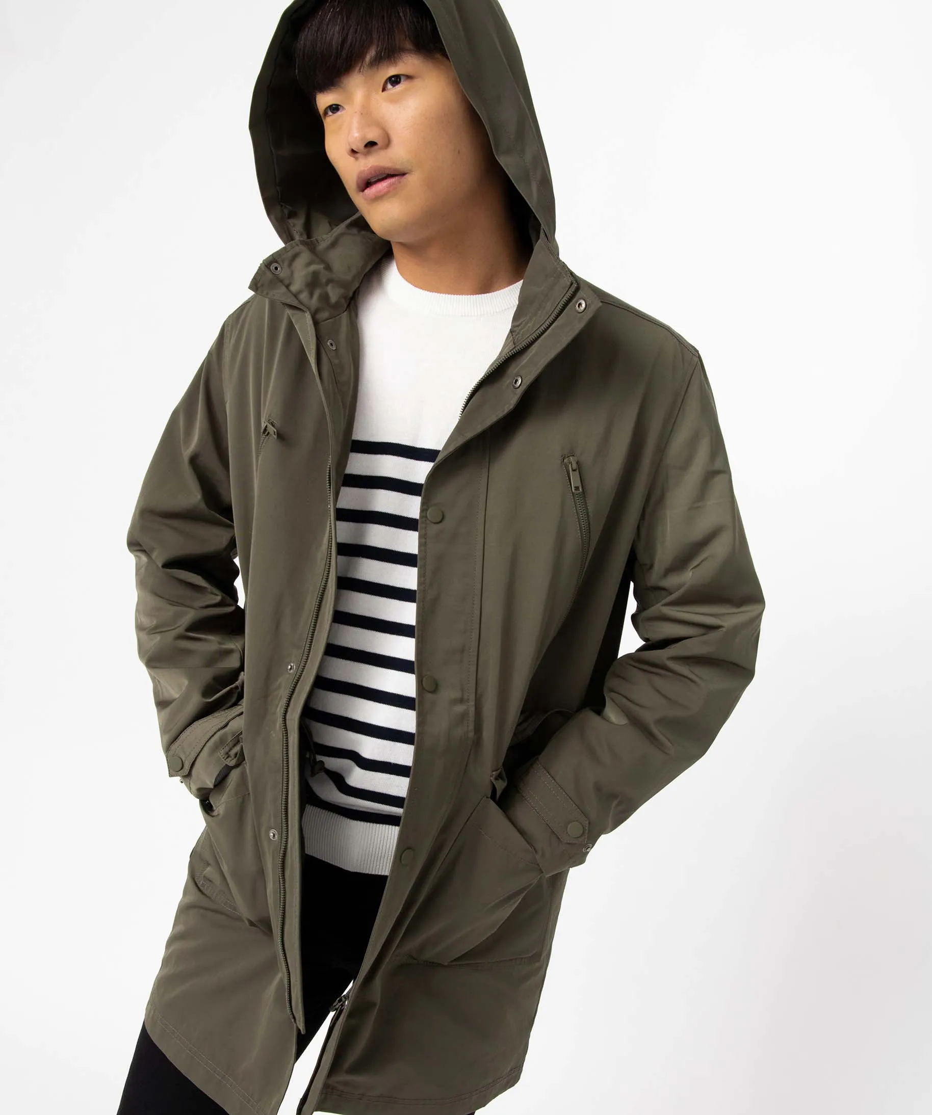 parka homme a capuche en matiere deperlante vert manteaux et blousons